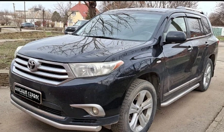 Toyota Highlander, 2012г, полный привод, автомат