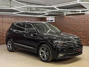Volkswagen Tiguan, 2018г, полный привод, робот