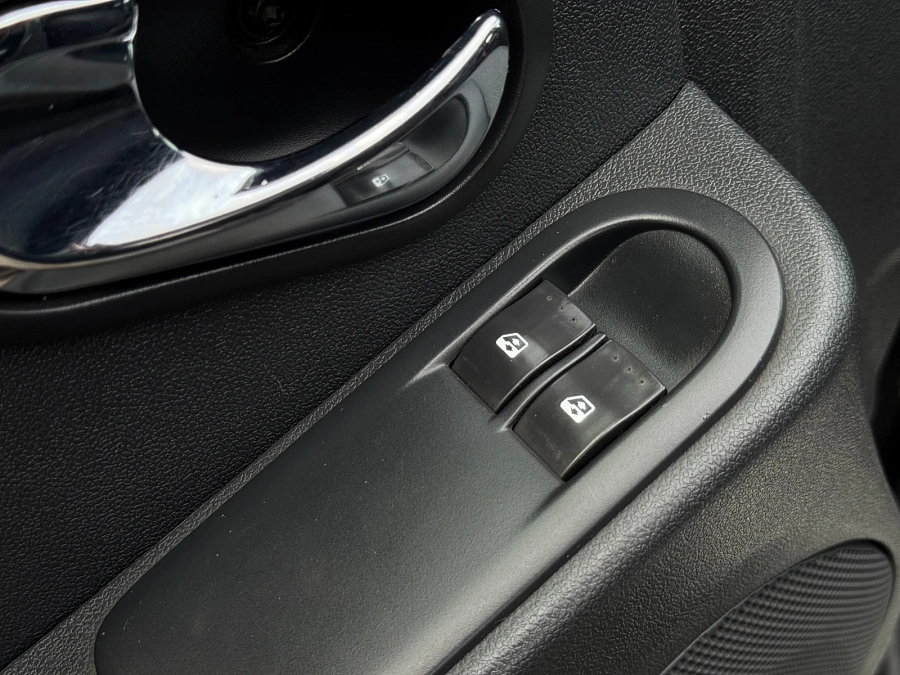 Nissan Terrano, 2015г., передний привод, механика