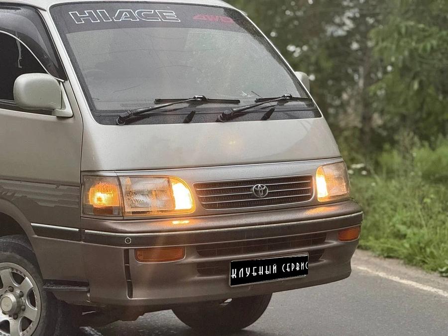 Toyota HiAce, 1994г., полный привод, автомат