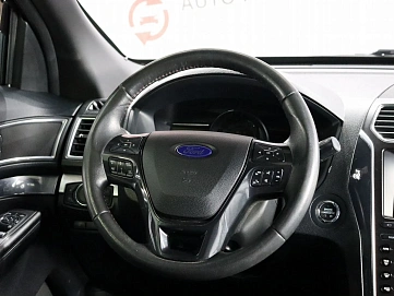 Ford Explorer, 2015г, полный привод, автомат