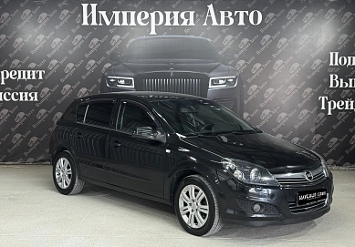 Opel Astra, 2012г, передний привод, механика