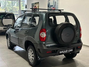 Chevrolet Niva, 2014г, полный привод, механика