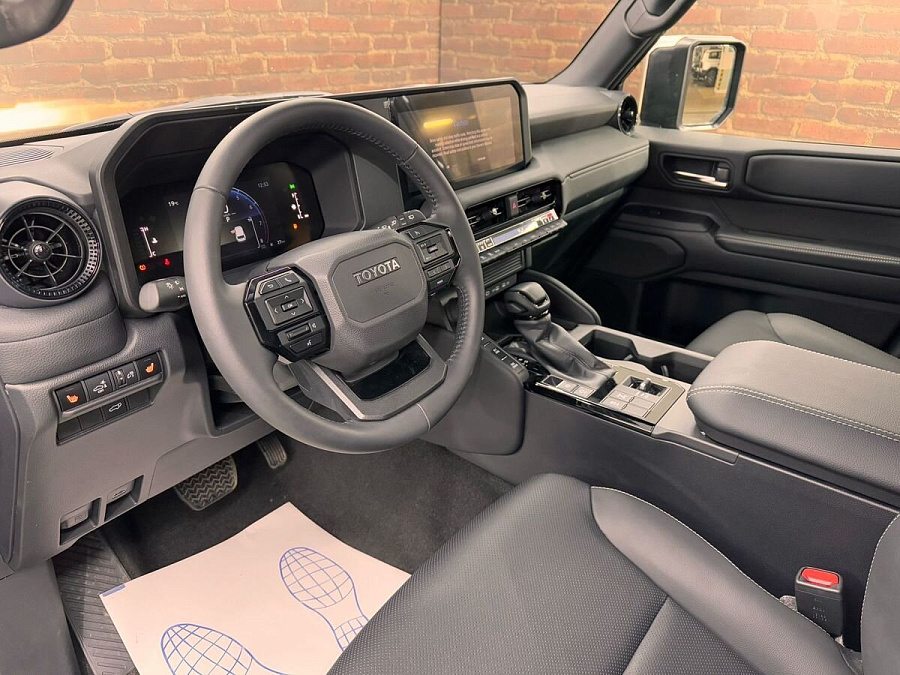 Toyota Land Cruiser Prado, 2024г., полный привод, автомат