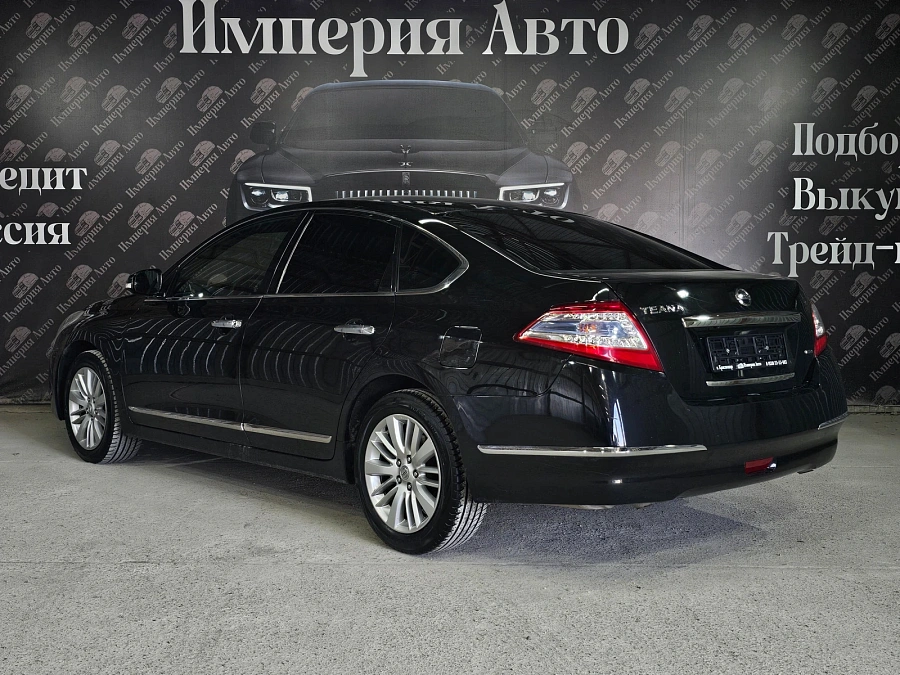 Nissan Teana, 2011г., передний привод, вариатор