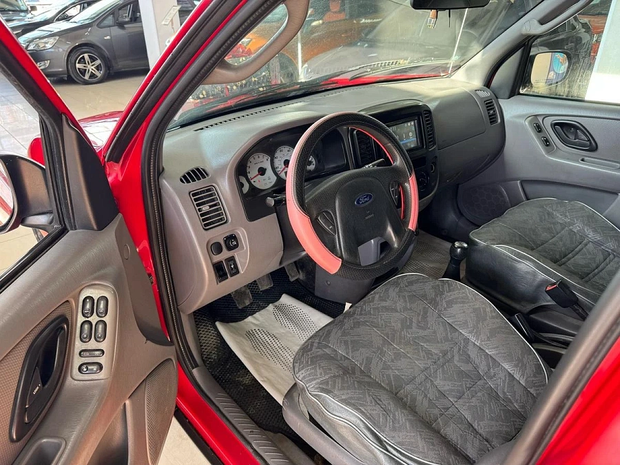 Ford Escape, 2000г., полный привод, автомат