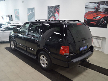 Ford Expedition, 2005г, полный привод, автомат