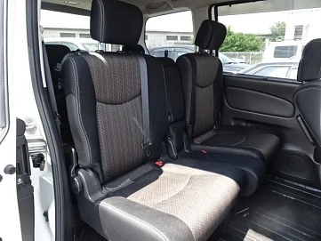 Nissan Serena, 2015г, передний привод, вариатор