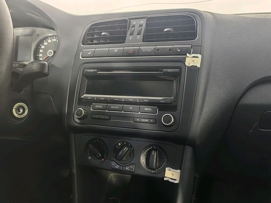 Volkswagen Polo, 2011г., передний привод, механика