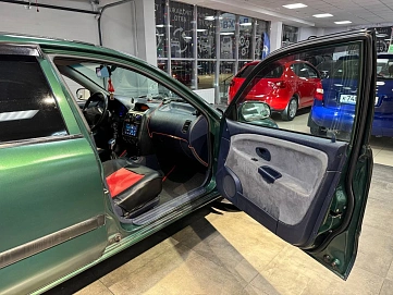 Mitsubishi Carisma, 1998г, передний привод, механика