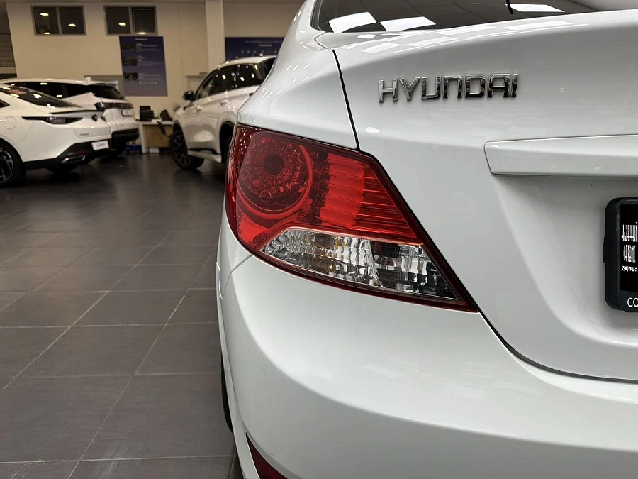 Hyundai Solaris, 2014г., передний привод, автомат