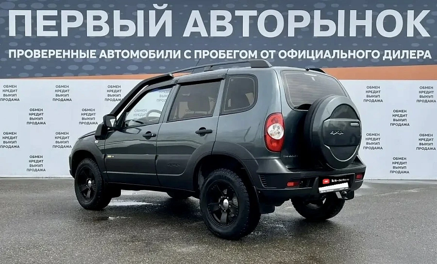 Chevrolet Niva, 2015г., полный привод, механика