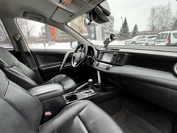 Toyota RAV4, 2018г, полный привод, автомат