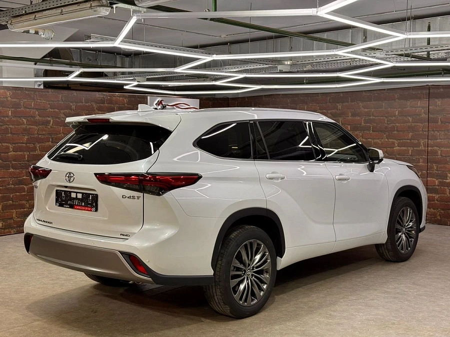 Toyota Highlander, 2026г., полный привод, автомат