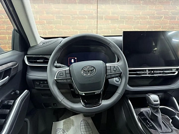 Toyota Highlander, 2025г, полный привод, автомат