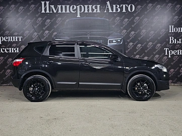 Nissan Qashqai, 2013г, передний привод, вариатор