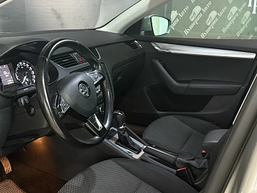 Skoda Octavia, 2016г, передний привод, робот