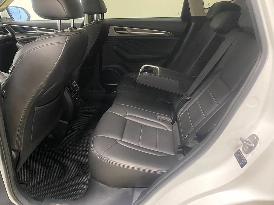 Haval F7, 2020г., передний привод, робот