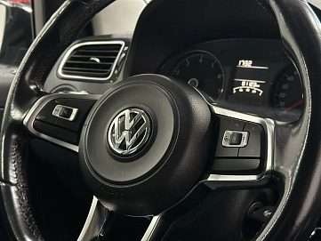 Volkswagen Polo, 2019г, передний привод, механика