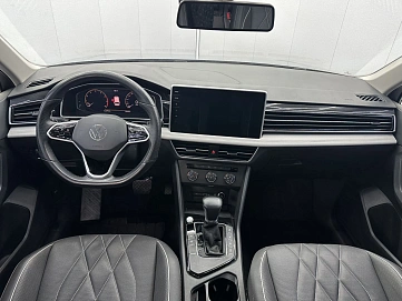 Volkswagen Tiguan, 2022г, передний привод, робот