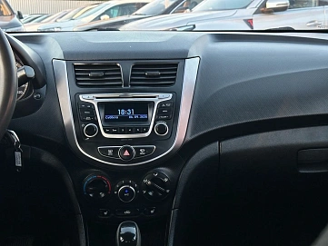 Hyundai Solaris, 2014г, передний привод, автомат