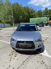 Mitsubishi Outlander, 2010г, полный привод, вариатор