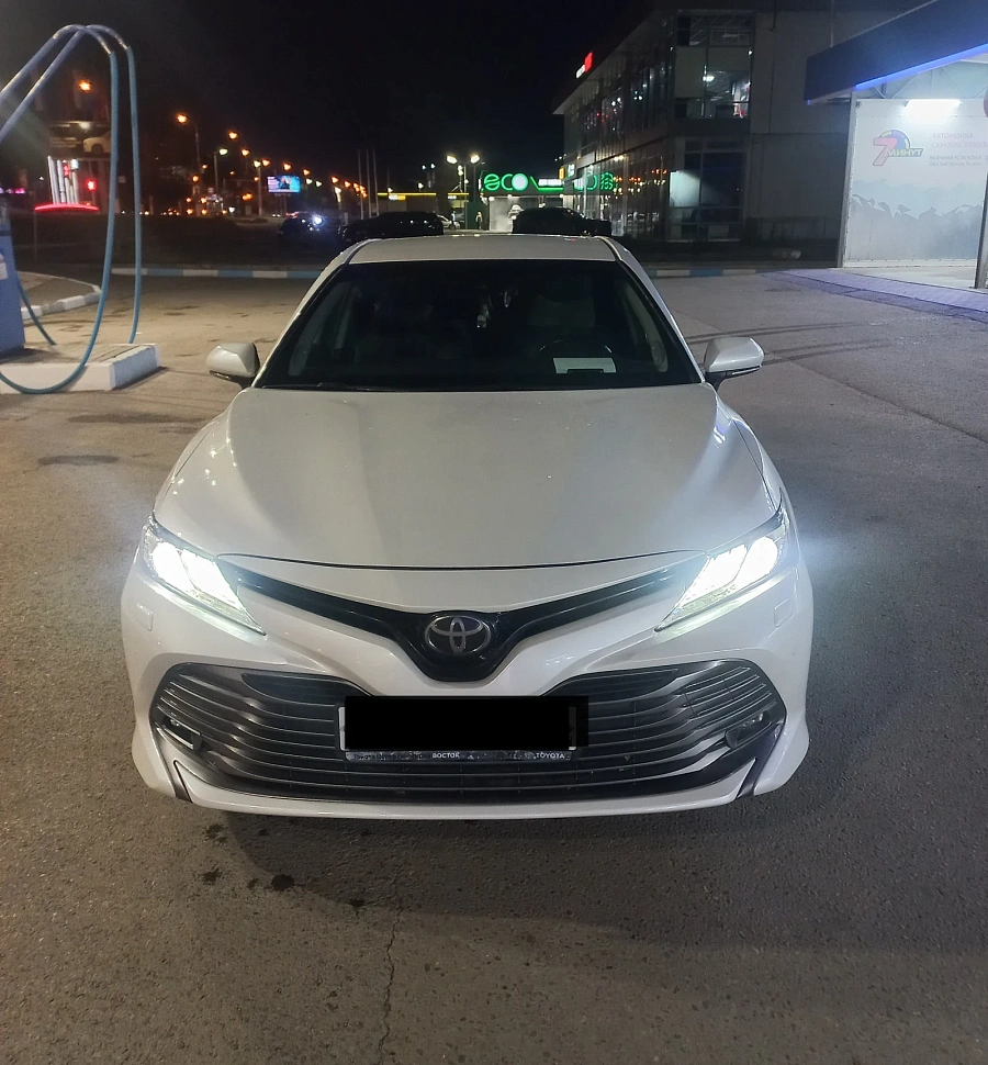 Toyota Camry, 2018г., передний привод, автомат