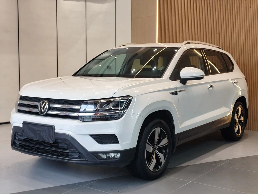 Volkswagen Tharu, 2022г., передний привод, робот