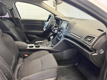 Renault Megane, 2017г, передний привод, механика