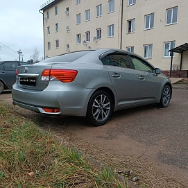 Toyota Avensis, 2012г, передний привод, вариатор