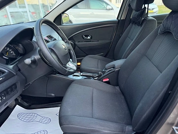 Renault Fluence, 2011г, передний привод, автомат