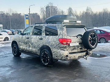 Toyota Sequoia, 2010г, полный привод, автомат