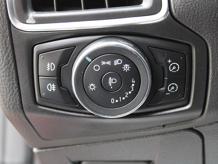 Ford Focus, 2012г., передний привод, робот