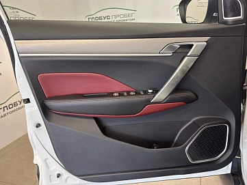 Geely Coolray, 2022г, передний привод, автомат