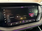 Volkswagen Touareg, 2019г., полный привод, автомат