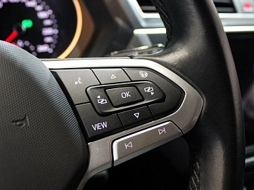 Volkswagen Tiguan, 2021г, передний привод, робот