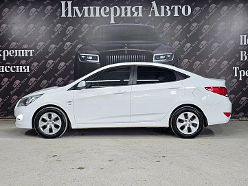 Hyundai Solaris, 2015г, передний привод, автомат