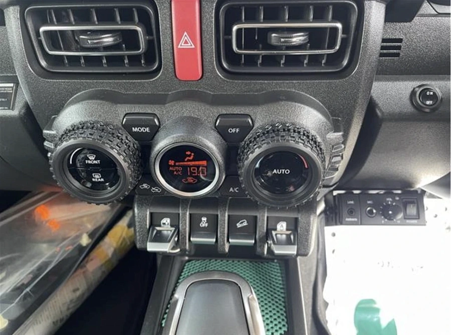 Suzuki Jimny, 2021г., полный привод, автомат