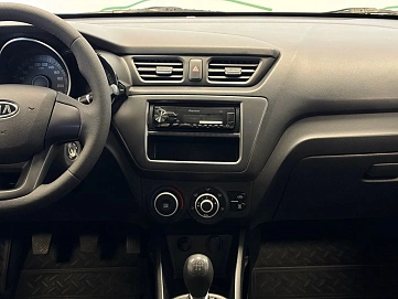 Kia Rio, 2011г., передний привод, механика