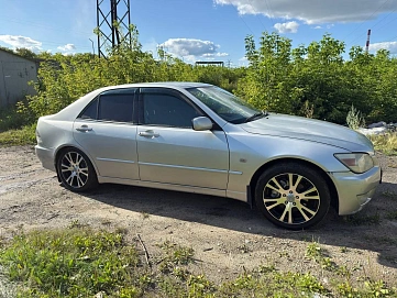Toyota Altezza, 2004г, задний привод, автомат