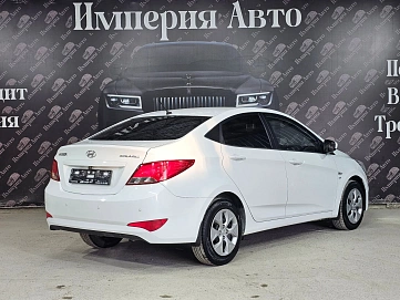 Hyundai Solaris, 2015г, передний привод, автомат