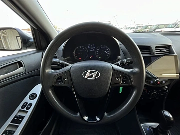 Hyundai Solaris, 2015г, передний привод, автомат