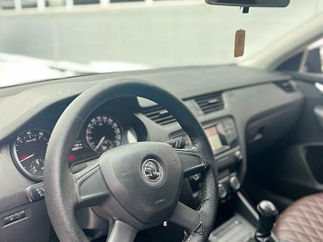 Skoda Octavia, 2015г, передний привод, механика