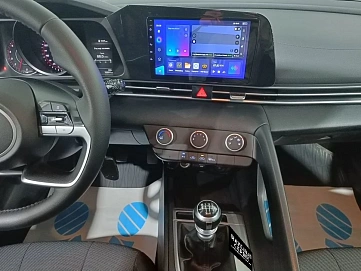 Hyundai Elantra, 2022г, передний привод, механика