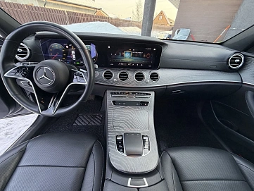 Mercedes-Benz E-Класс, 2022г, полный привод, автомат