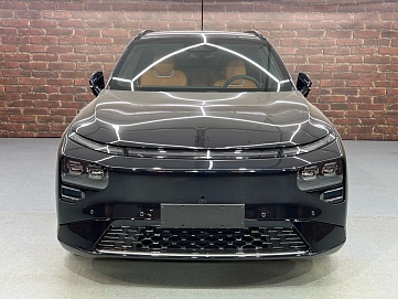Xpeng G9, 2023г, задний привод, автомат