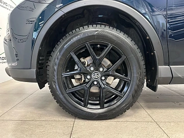 Toyota RAV4, 2018г, передний привод, автомат