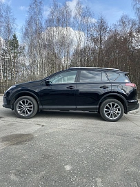 Toyota RAV4, 2018г, полный привод, вариатор
