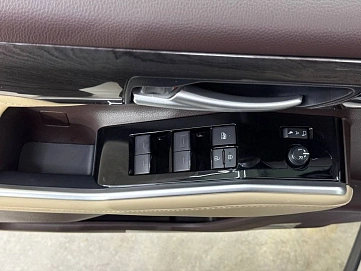 Toyota Highlander, 2025г, полный привод, автомат