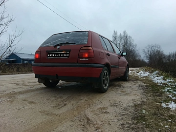 Volkswagen Golf, 1991г, передний привод, механика